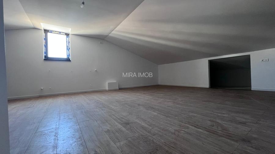 Complex rezidențial de vile individuale și duplexuri | Circuit închis | 220 mp - 24