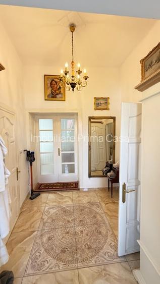 CENTRU VECHI ISTORIC- CASA P+E de  240mp cu teren 280mp! - 4