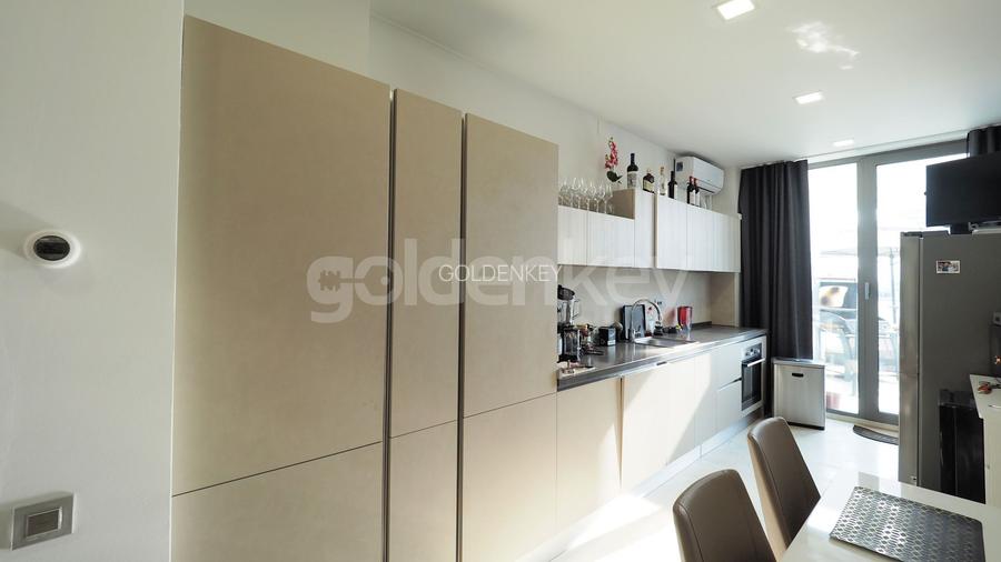 Apartament cu 4 camere | terasa 66mp | vedere spre oras - 6