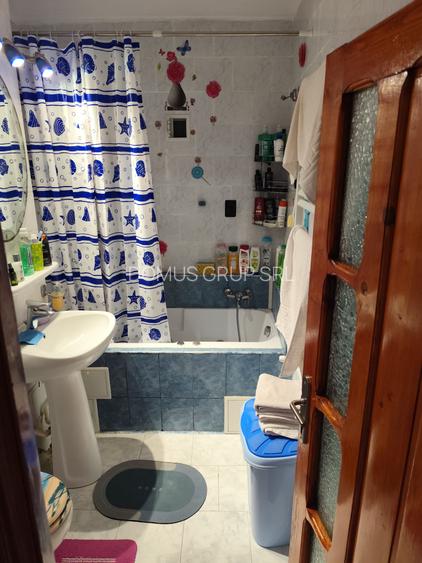 Vând apartament cu 3 camere decomandat - 6