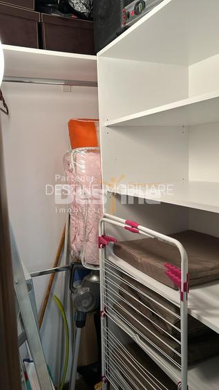 Apartament cu 2 camere la etaj intermediar, cu balcon, situat in cartierul Astra - 8