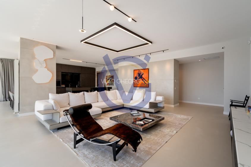 Ca in reviste! Vila senzationala, moderna, piscina si teren de tenis-COMISION 0% - 25