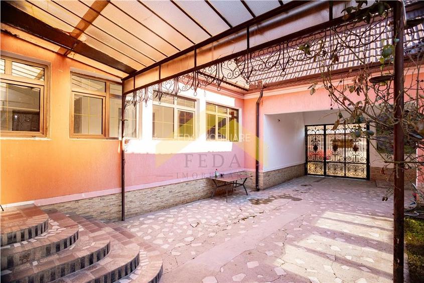 Casa in zona Parneava 5 camere de vanzare - 25