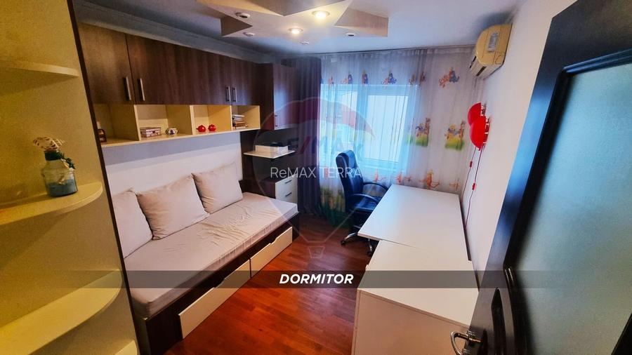 Strada Moldovei, Apartament cu 3 camere plus boxa de vanzare - 9