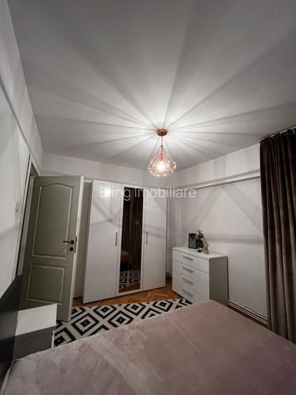 Apartament 3 camere decomandate, 2 bai, etajul 1, zona strazii Bucuresti - 14