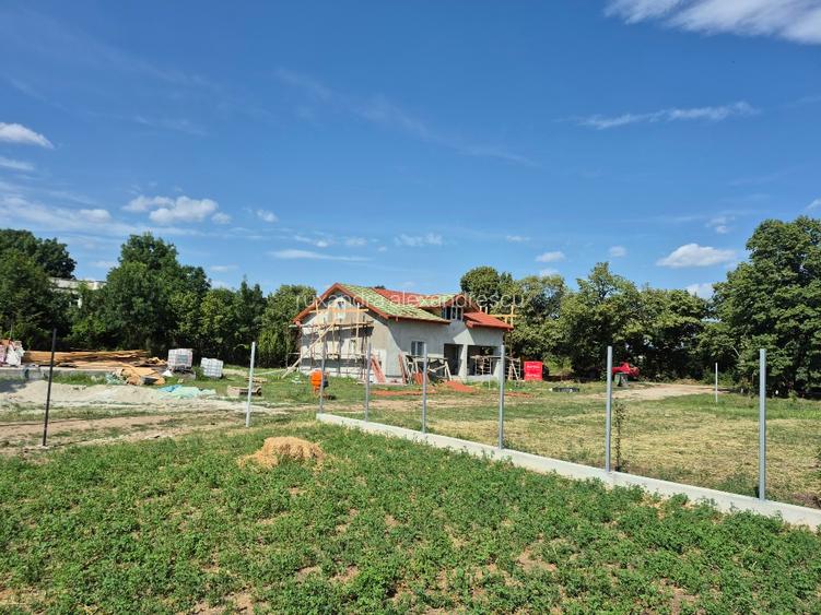 Locuri de casa intr-o comunitate in dezvoltare, aproape de Bucuresti - 4