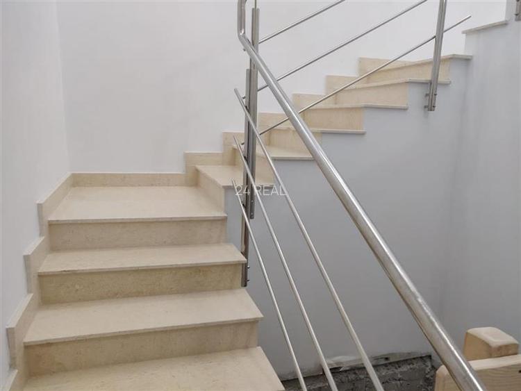 Vila de vanzare in zona Bucurestii Noi - Metrou Jiului - 13