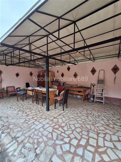 CASA DE VANZARE SATUL CATOLIC CARTIER 6 MARTIE ONESTI - 9