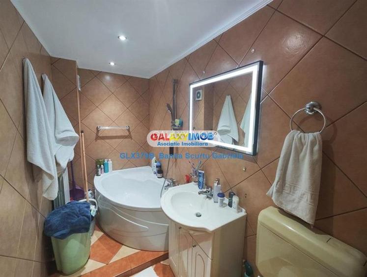 Vanzare apartament  cochet de 2 camere ,dec, B.dul Basarabia - 9