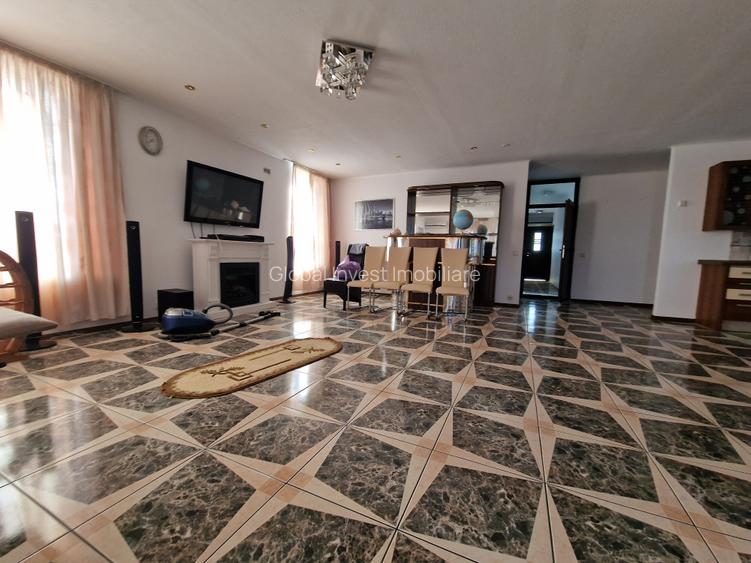 Hala 440mp, Apartamente 340mp, Garaj, teren 1500mp, acces facil - 24