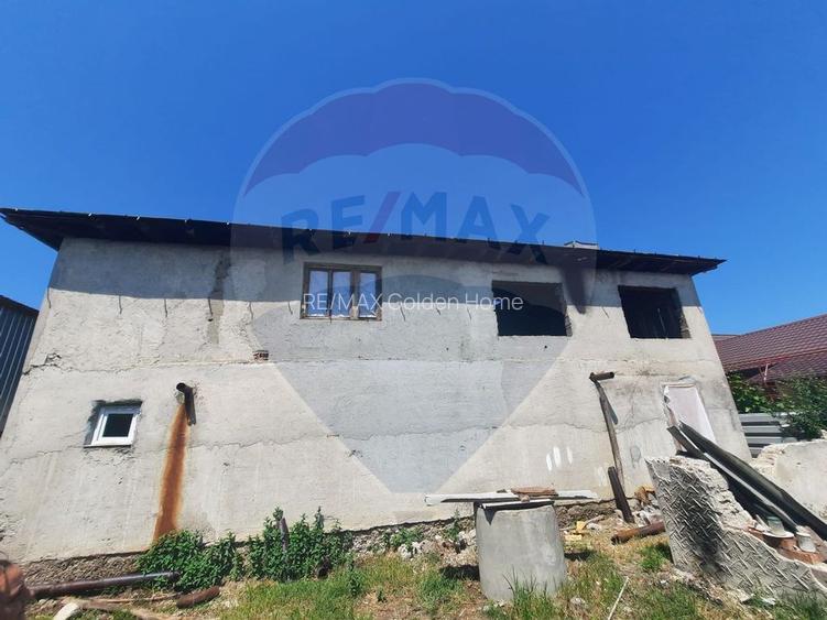 Teren 921mp Golesti / Strada Izvor - 3