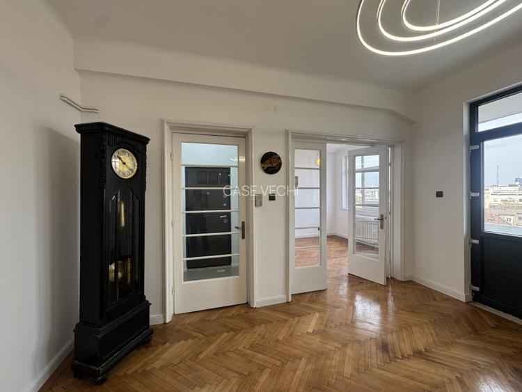 Bijuterie interbelică în centru - 4