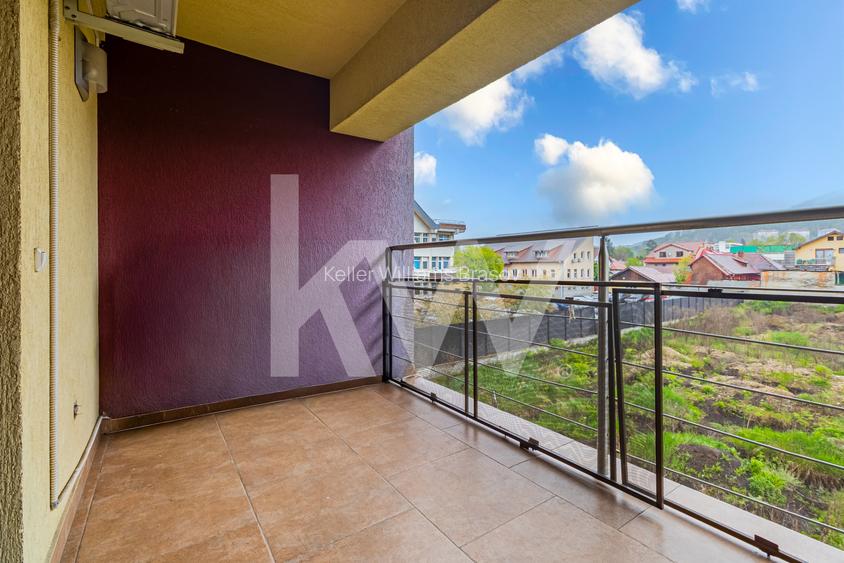Închiriere apartament 4 camere, acces la parcare cu barieră, strada De Mijloc - 20