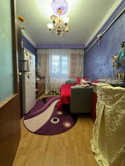 Apartament 4 camere decomandat, C. Calarasilor-Viziru 3. - 11