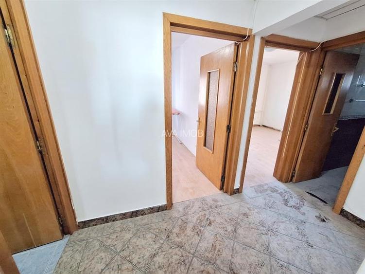 Apartament 3 camere decomandat, zona Nord - 15