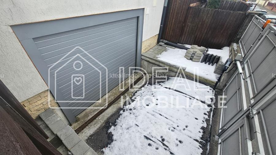 Casa Individuala cu 4 camere si garaj, zona Strand - 4