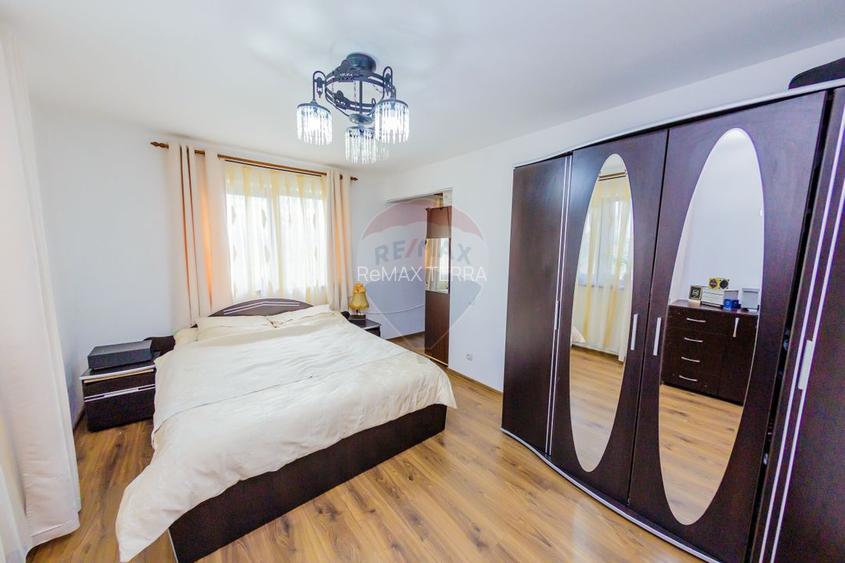 CASA DE VIS DE VANZARE IN COLTIREA cu 2900 mp teren - 6