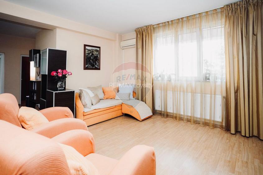 Apartament cu 3 camere de vânzare în zona Lujerului - 2
