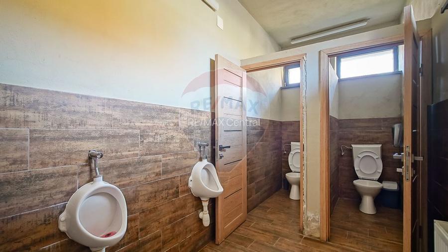 Spații comerciale de închiriat în Bod, suprafață 535 mp,  3 intrări - 12