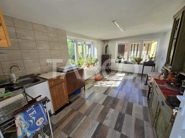 Casa spatioasa de vanzare teren 432 mp zona linistita - Lupeni Sibiu - 17