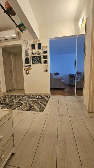 Dacia, apartament 4 camere, decomandat, mobilat si utilat, 2 bai plus balcon