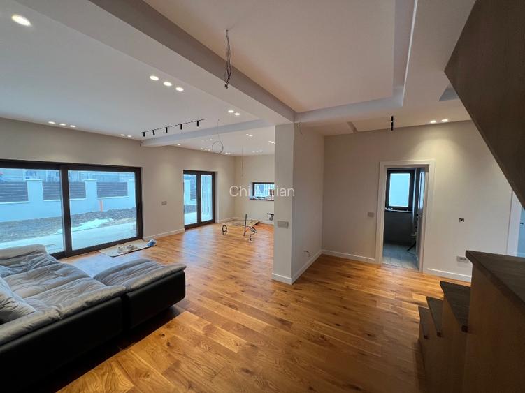 PF vând  CASA în zona Breazu, la 5 minute de Copou!!!355000 TVA inclus  - 4