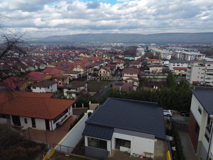 Casa individuala, 230mp utili, 5 dormitoare, 750mp teren, zona Vivo - 7