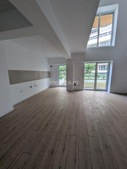 Duplex modern, pe malul Lacului Plumbuita – curte individuala 77 mp - 2