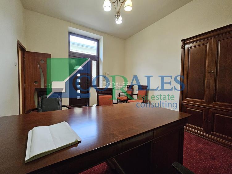 Piata Unirii. Strada pietonala. Cladire renovata! - 10