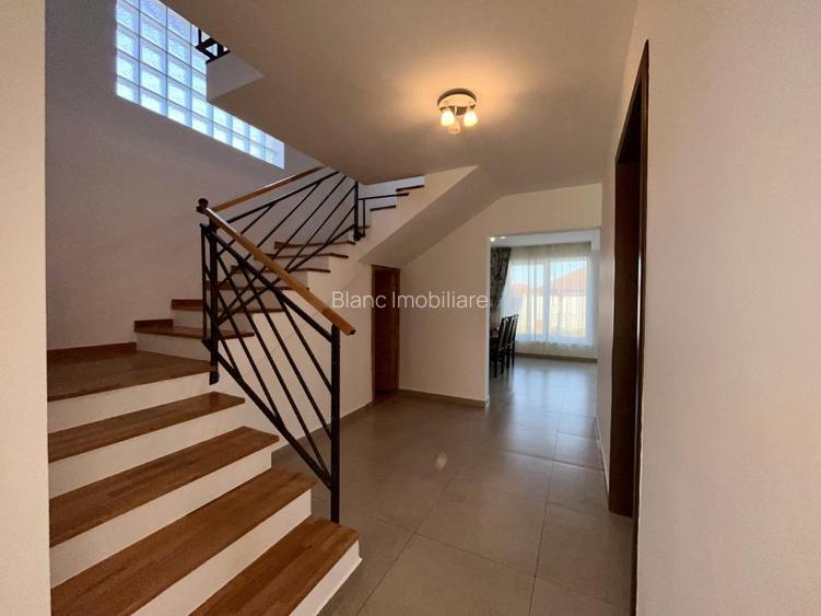 Casa 5 camere, 3 dormitoare, pret corect  - 9