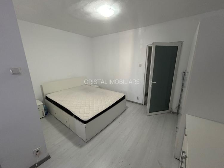 Garsonieră modernă, pat matrimonial, etaj intermediar, preț excelent - 2