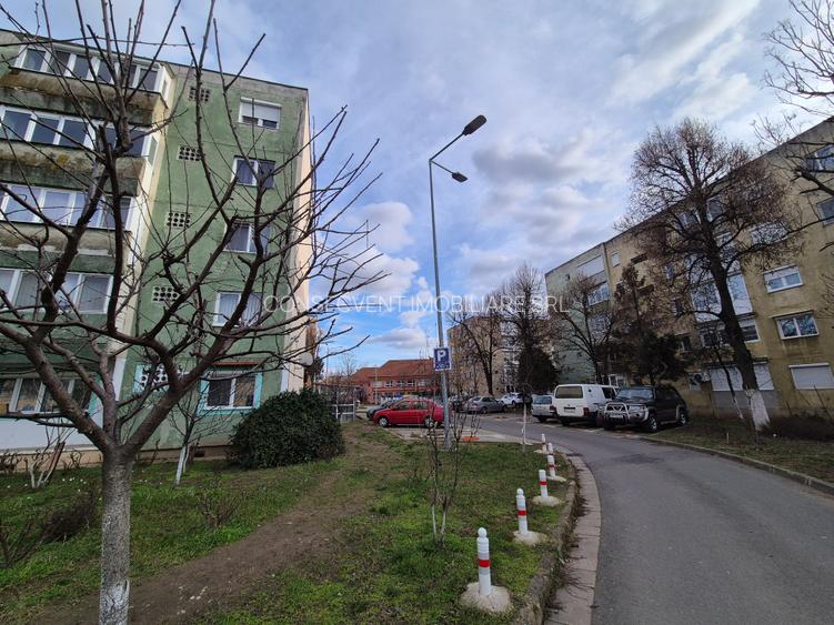 Apartament 3 camere decomandat, 91 mp, etaj 2, Vlaicu – comision 0 - 18