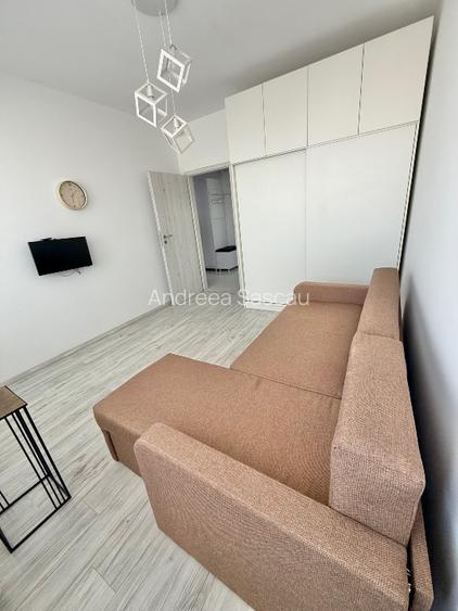 Vand apartament 2 camere decomandat in zona mall Plaza vizavi de parcul Liniei - 6