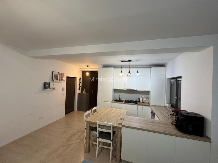 Proprietar, vand  apartment 2 camere Dumbravita - 2