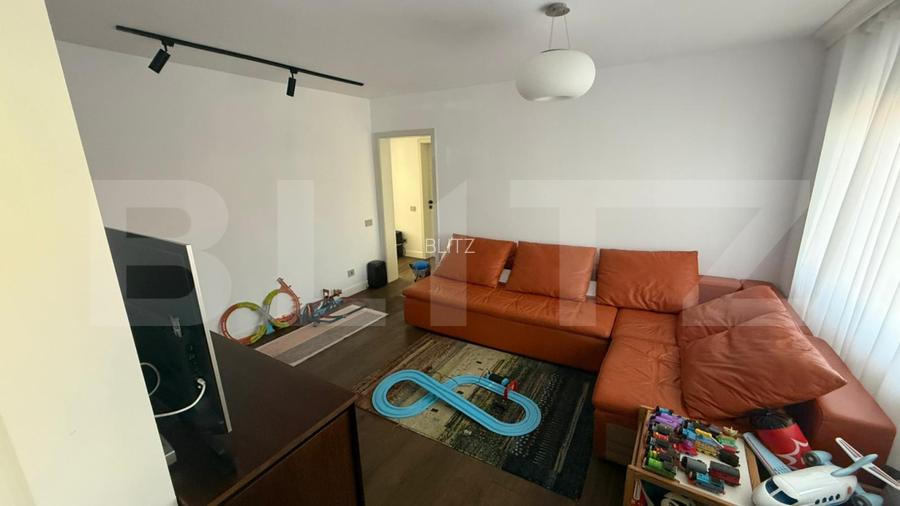 Apartament 3 camere, renovat recent, cart. Grigorescu zona Al. Vlahuta - 2