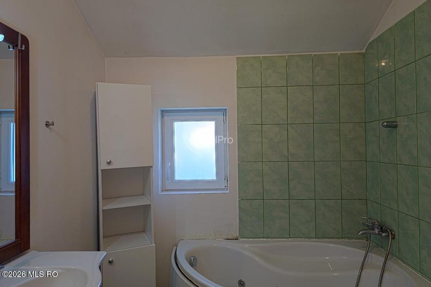 Sacalaz - Casa P+M, 139 MP, 3 Dormitoare, 3 Bai, Birou, Foisor, Iaz - 12