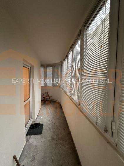 Garsoniera decomandata, situata in zona Dacia - 4