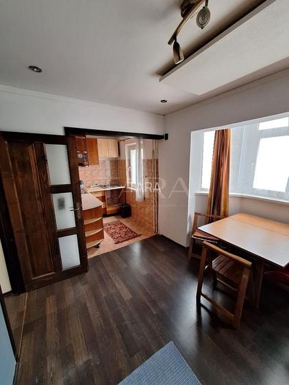 Garsoniera zona La Terenuri - 2