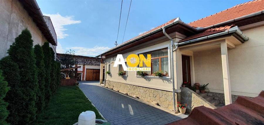 Casa 3 camere, 1259 mp teren, zona Centru - 2