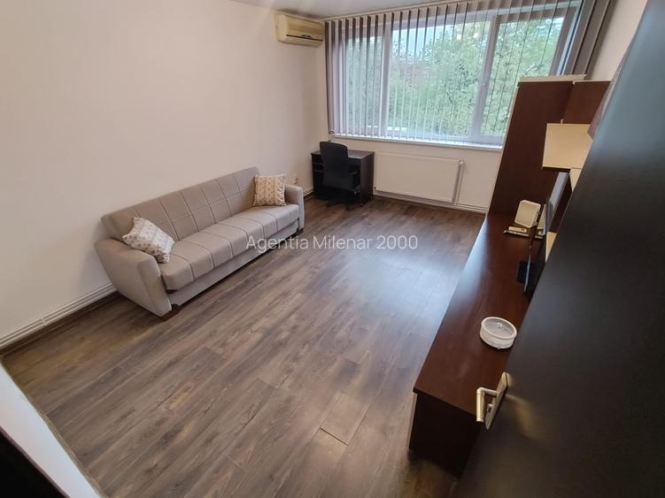 Lângă facultatea Medicină si Punctele Cardinale-pe frumosul bulevard TakeIonescu - 5