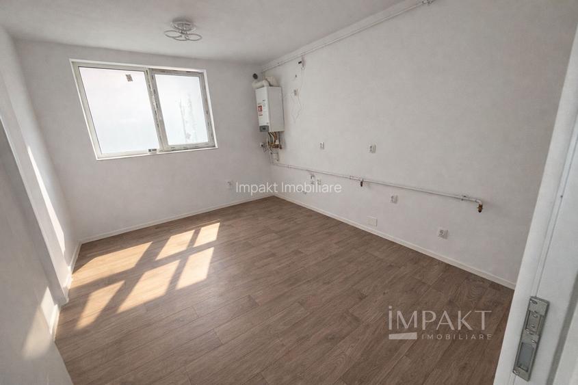 De închiriat apartament două camere, decomandat- Barc - 4