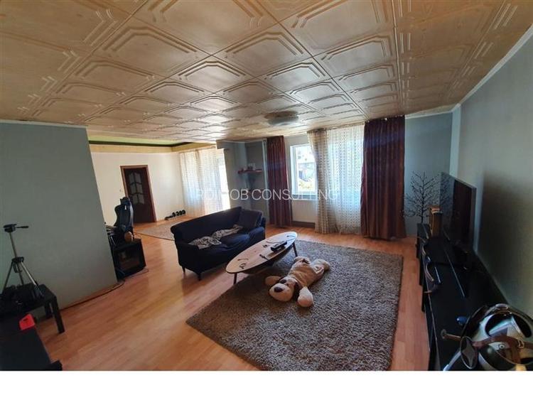 Apartament 3 camere in vila etajul 1+2 camere amenajate la mansarda, zona Emines - 4