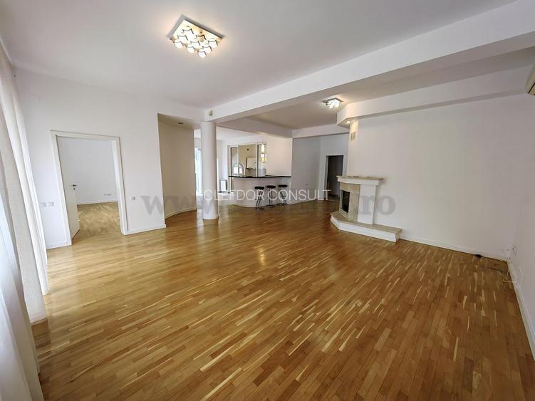 Vilă cu piscina langa British School - 3