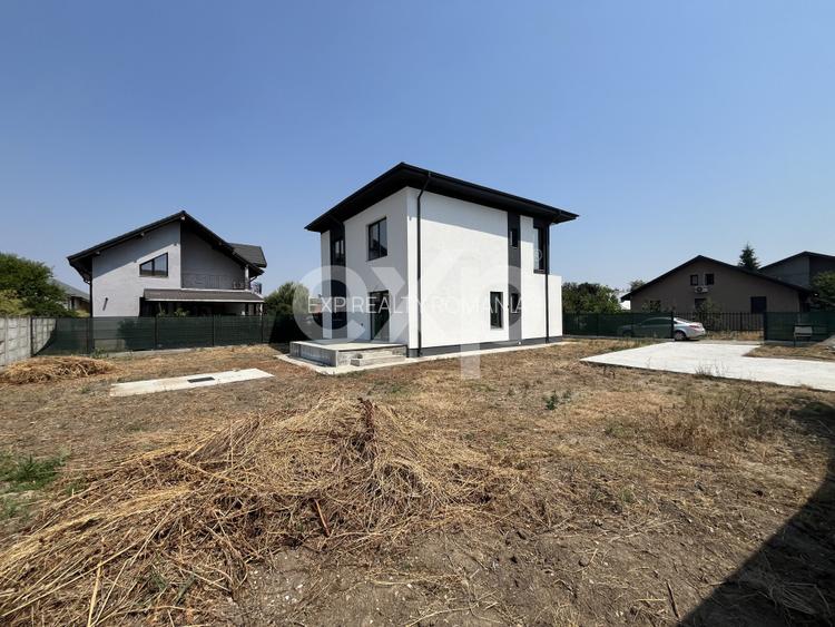 De vanzare vila individuala ''la alb'' 5 camere teren generos Corbeanca - Tamasi - 3