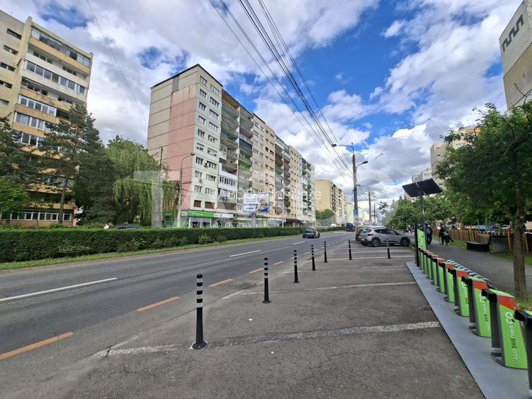 Apartament renovat de vanzare 3 camere balcon pivnita Mihai Viteazul - 3