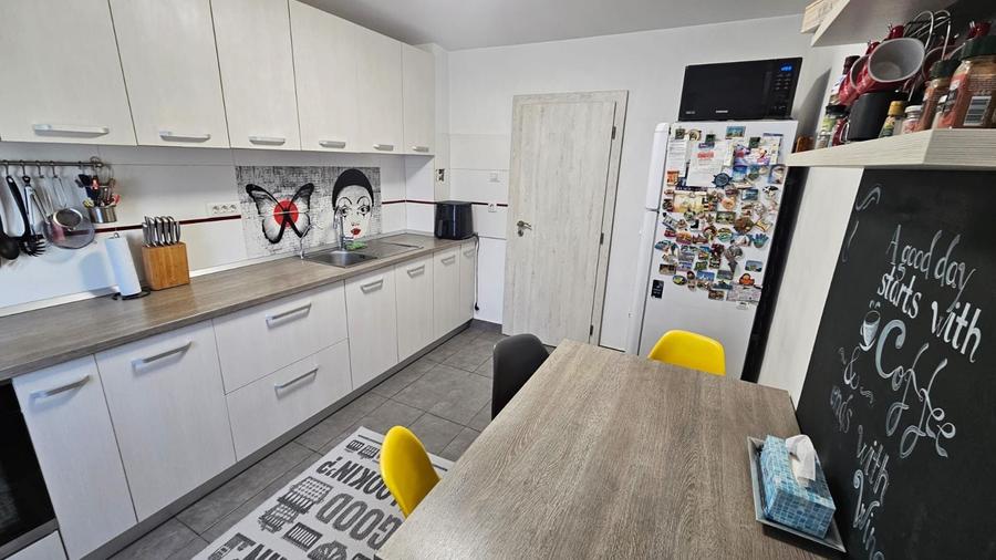 Apartament 4 camere zona Dacia