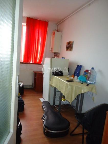 Apartament cu 1 camere de vânzare în zona Dambul Rotund - 2