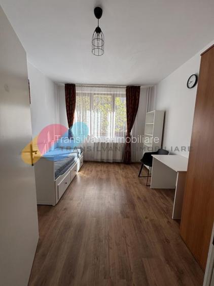 Apartament 3 camere decomandat, mobilat si utilat, str Horea - 2