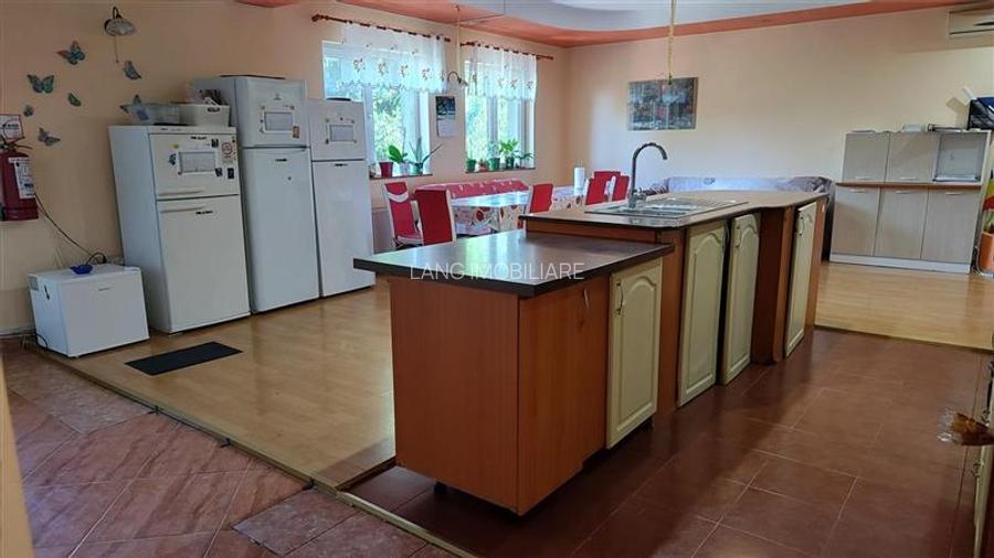 IMOBIL MULTIFUNCTIONAL IN ARADUL NOU - 5