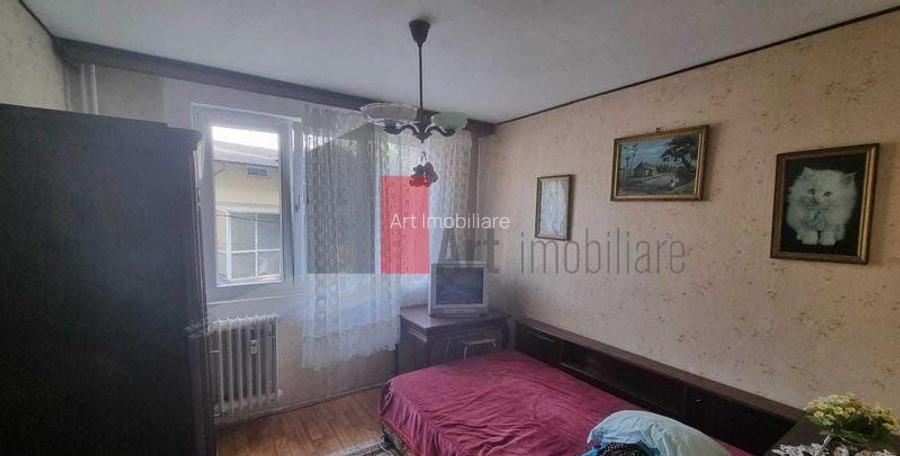 Vânzare apartament decomandat 4 camere Bd. Brâncoveanu - 2